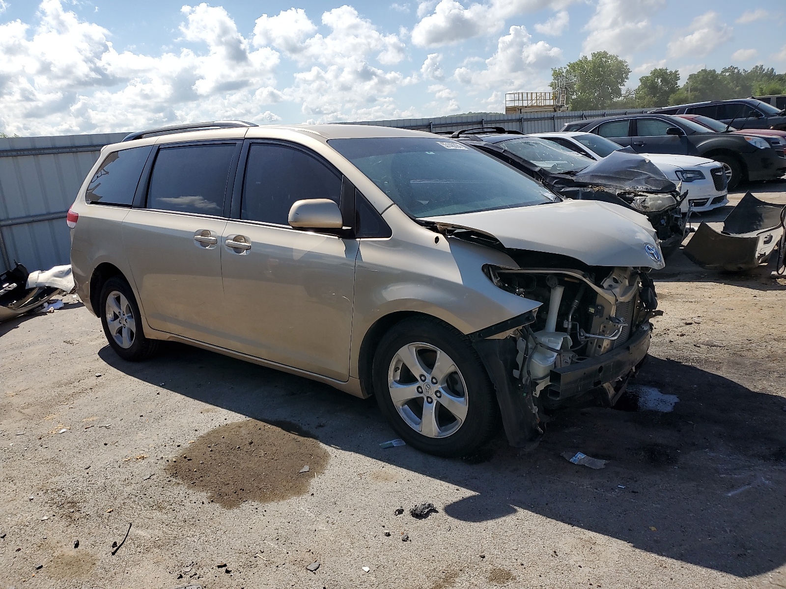 2014 Toyota Sienna Le vin: 5TDKK3DC0ES455427