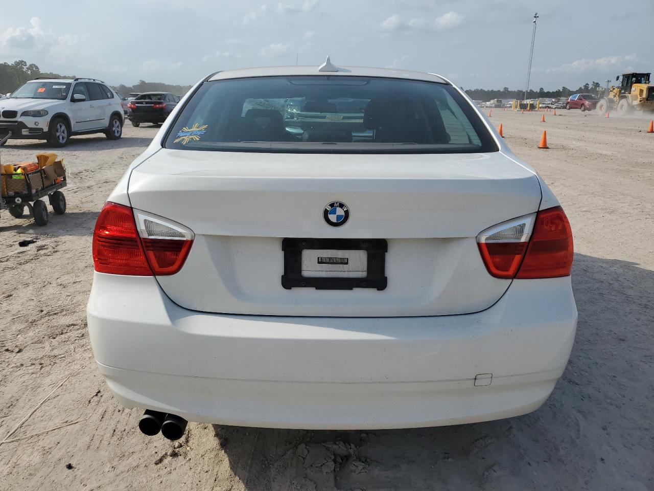 2006 BMW 325 I VIN: WBAVB13576PT17185 Lot: 70982064