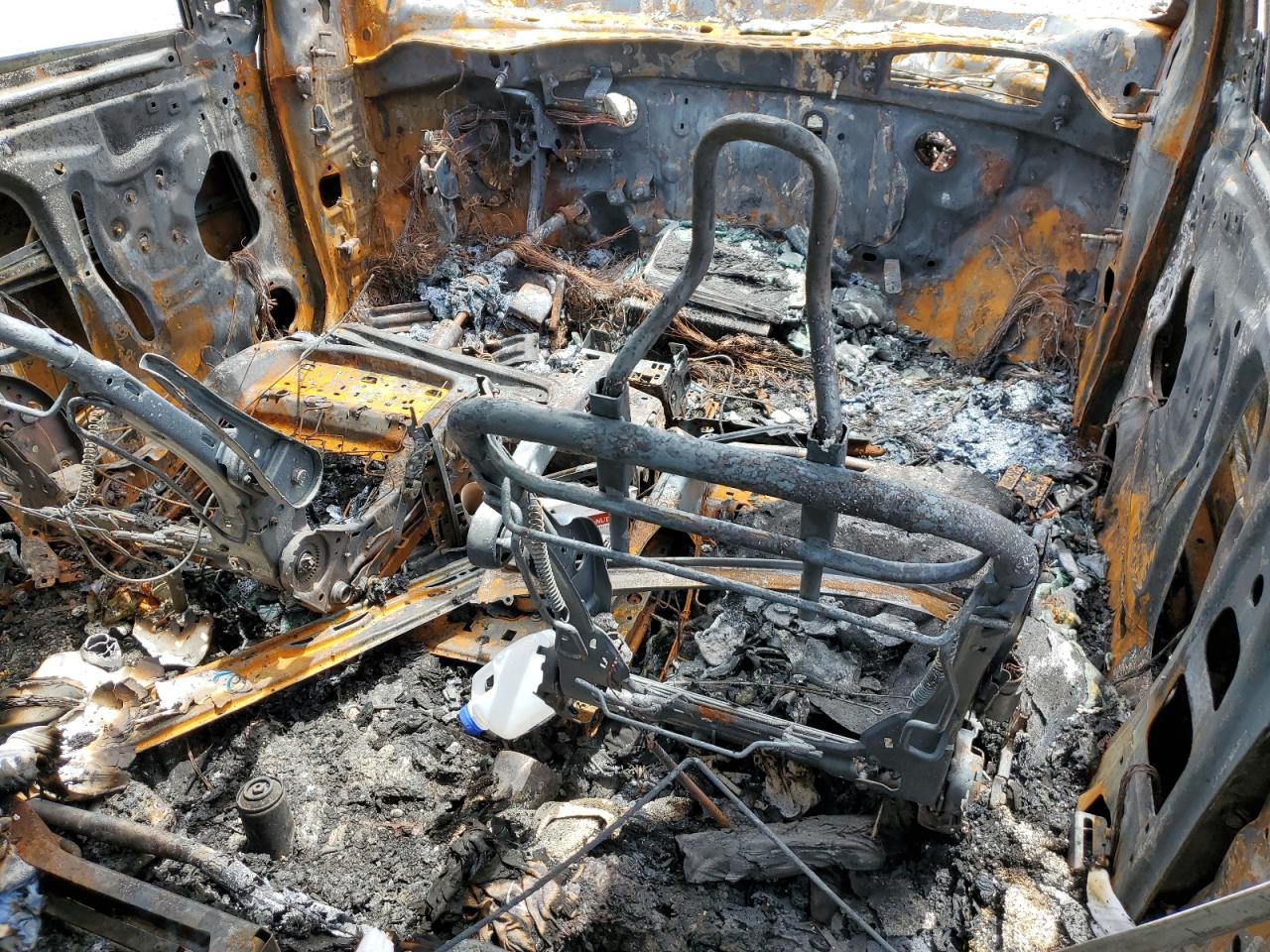 2022 Honda Pilot Se VIN: 5FNYF5H25NB017096 Lot: 64760074