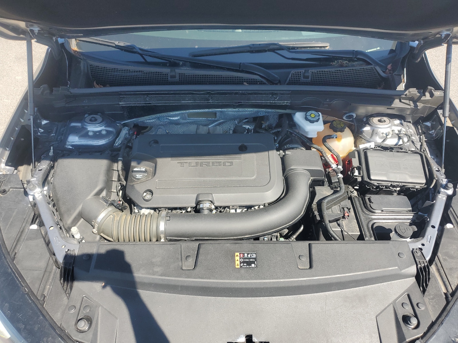 LRBFZSR49MD191500 2021 Buick Envision Avenir