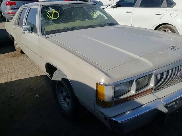 1988 Ford Crown Victoria S VIN: 2FABP72F7JX188412 Lot: 52728194