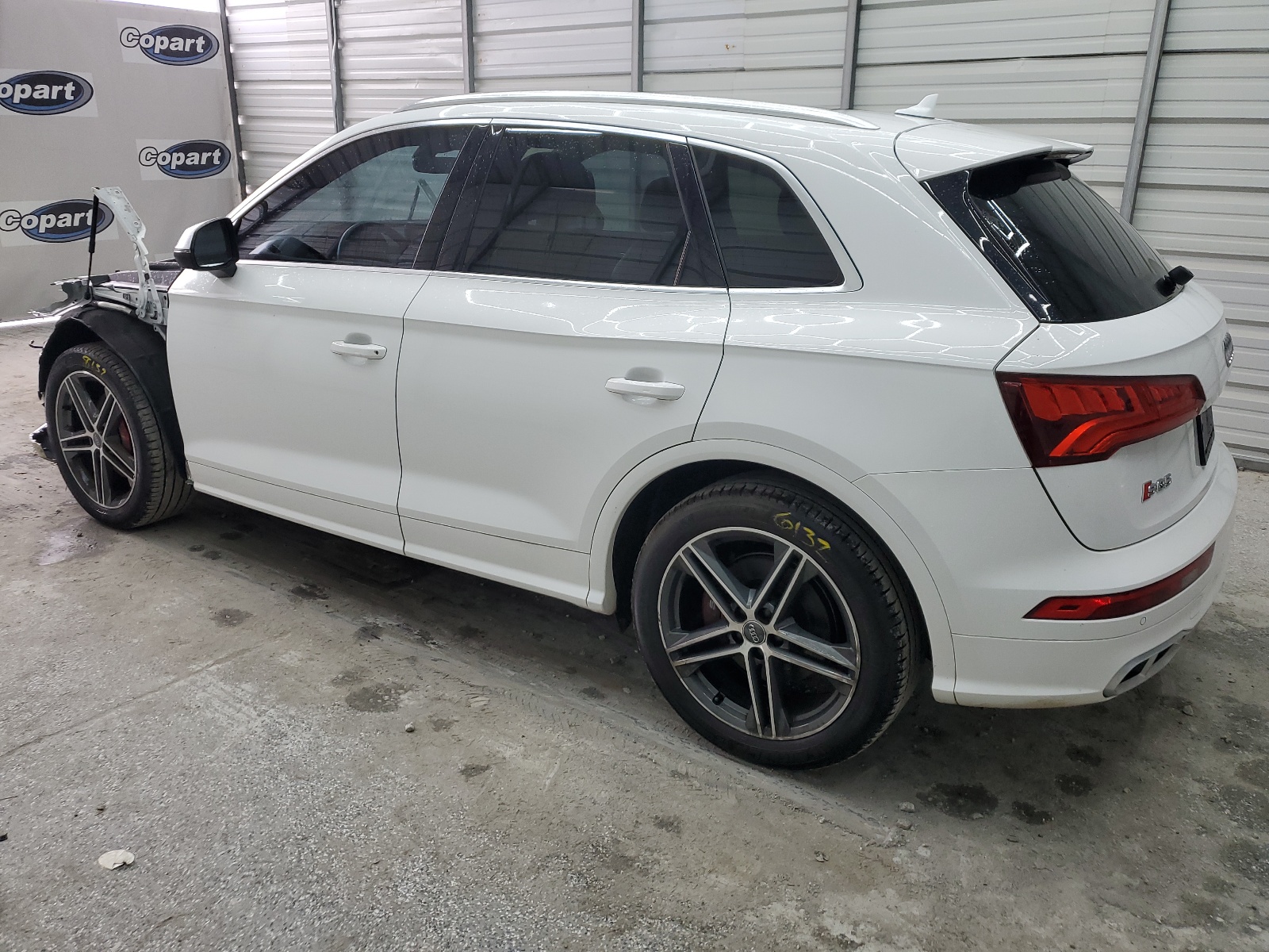 WA1A4AFY9J2033767 2018 Audi Sq5 Premium Plus