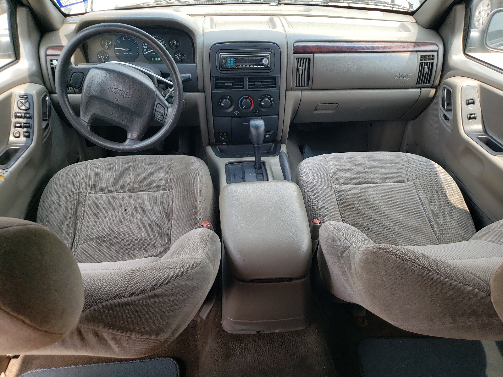 1J4G248S0YC331140 2000 Jeep Grand Cherokee Laredo