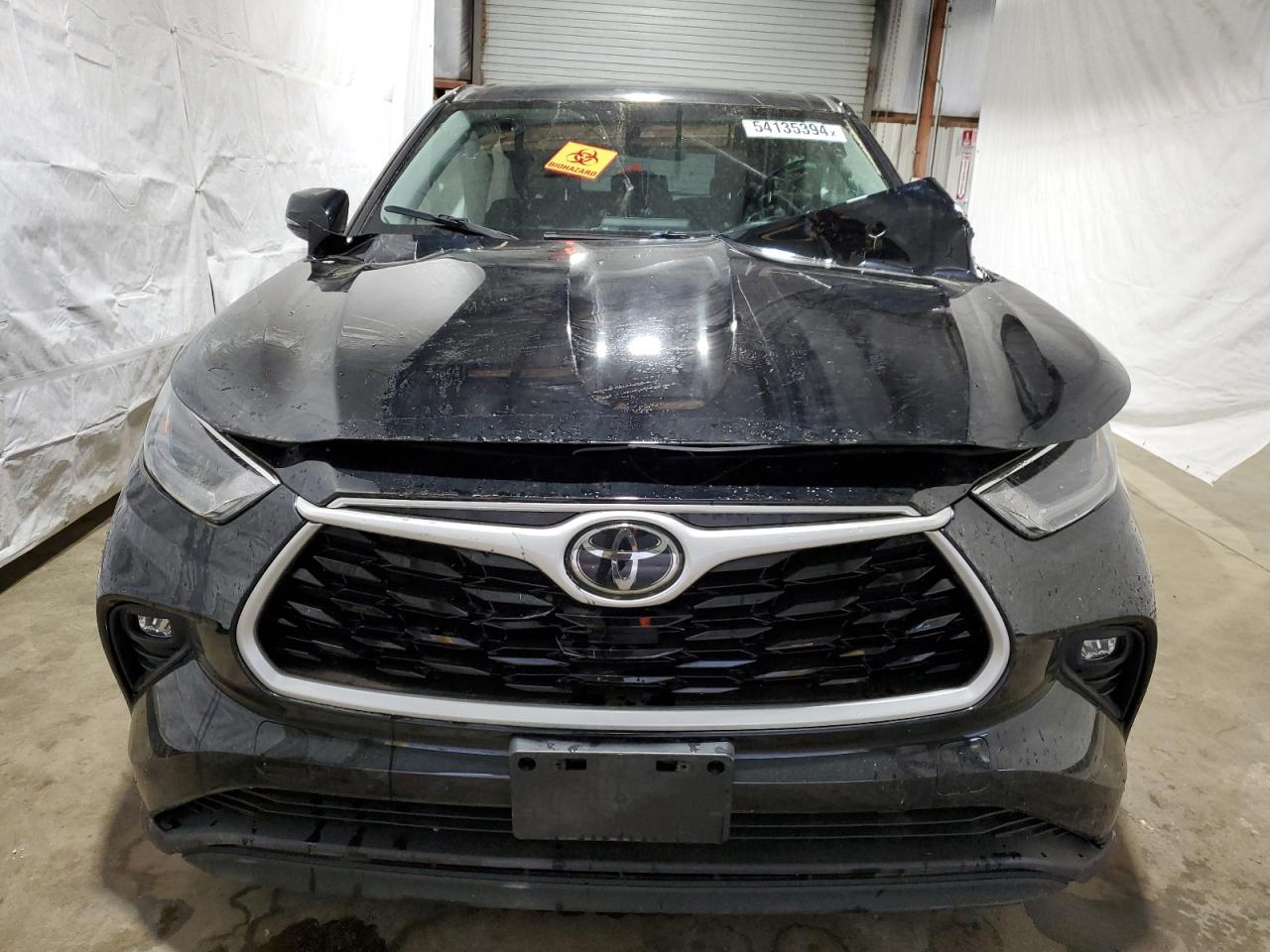 2021 Toyota Highlander - Image 5