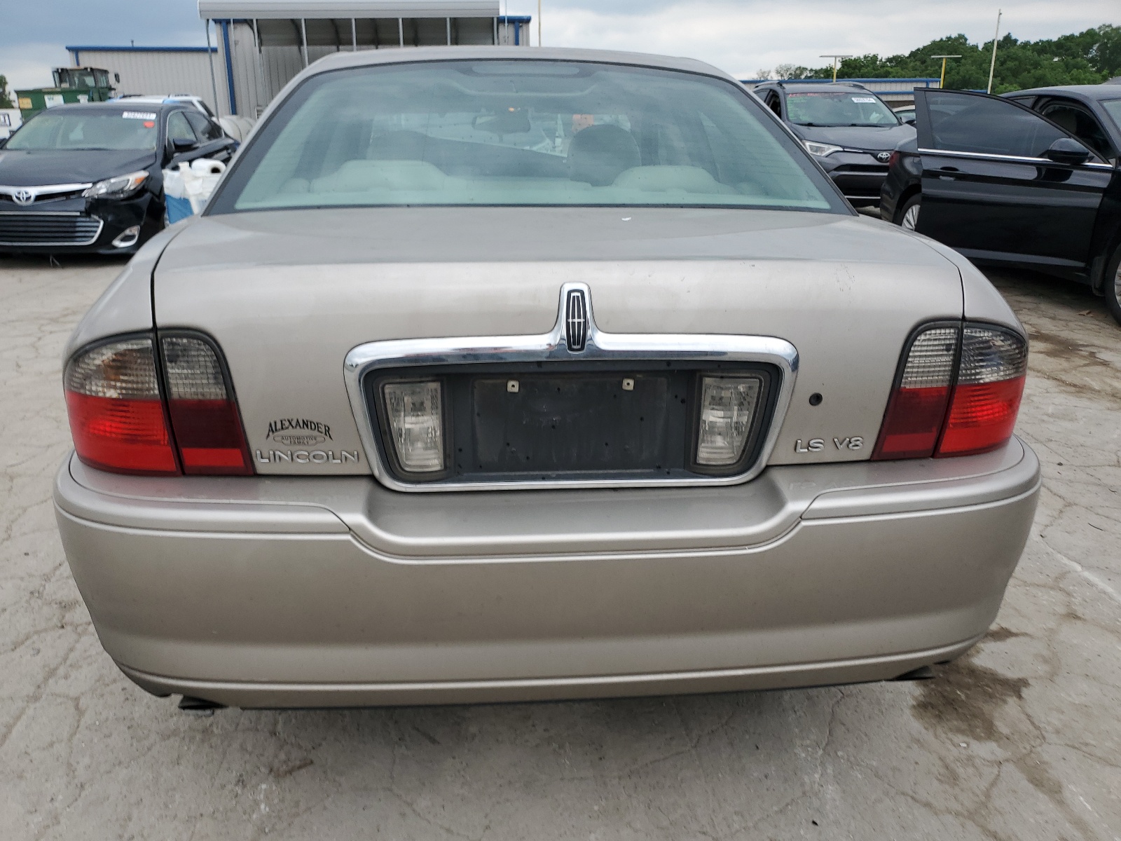 1LNHM87AX3Y662464 2003 Lincoln Ls