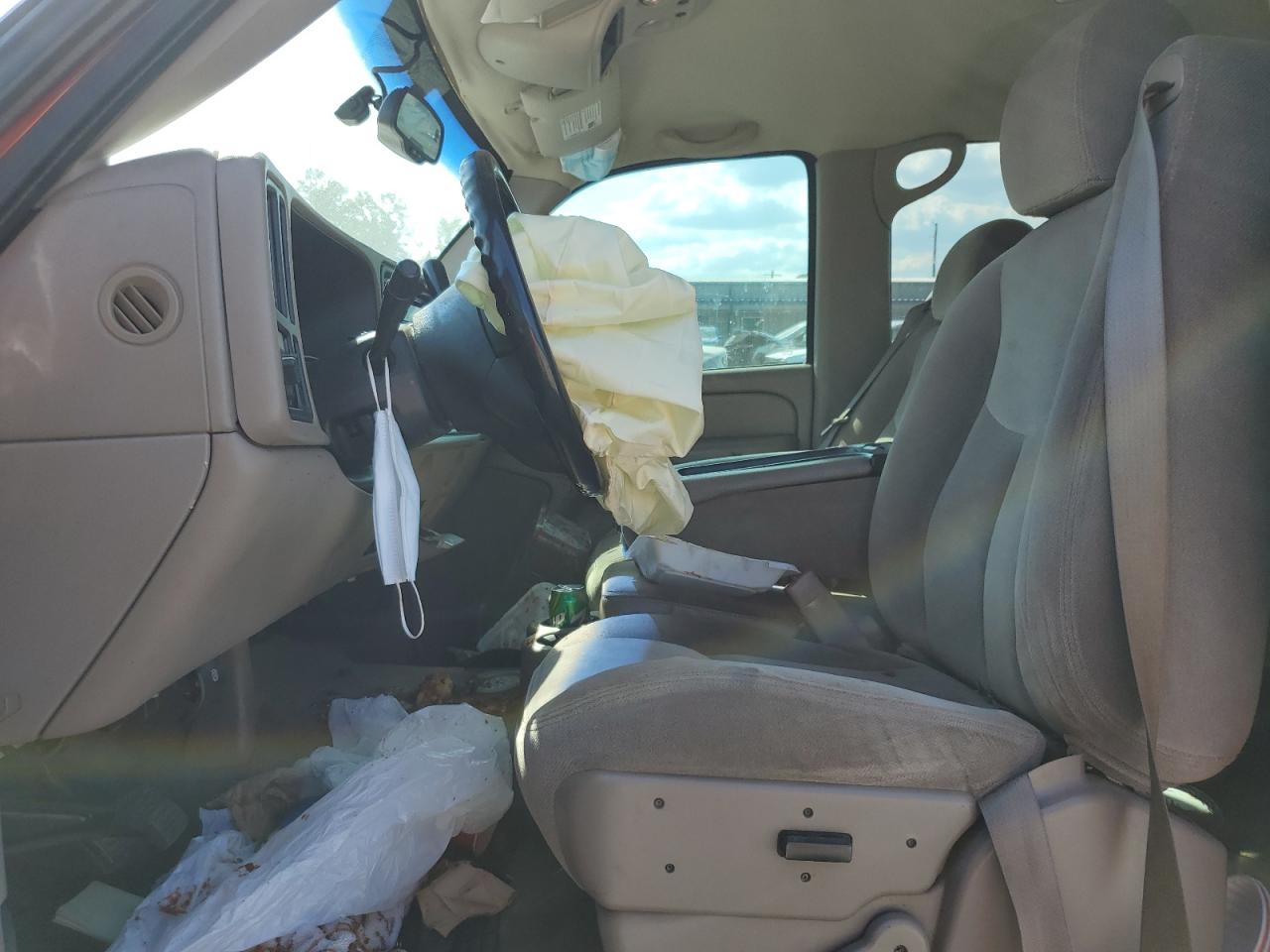 2005 GMC New Sierra C1500 VIN: 2GTEC13T851359844 Lot: 55353314