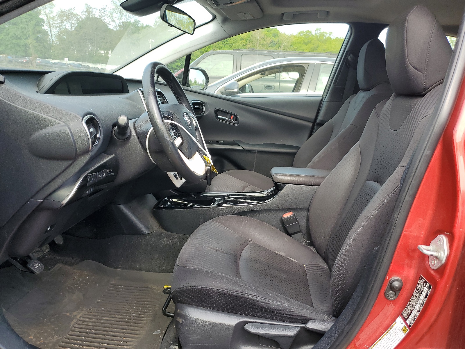 JTDKARFU8J3554343 2018 Toyota Prius