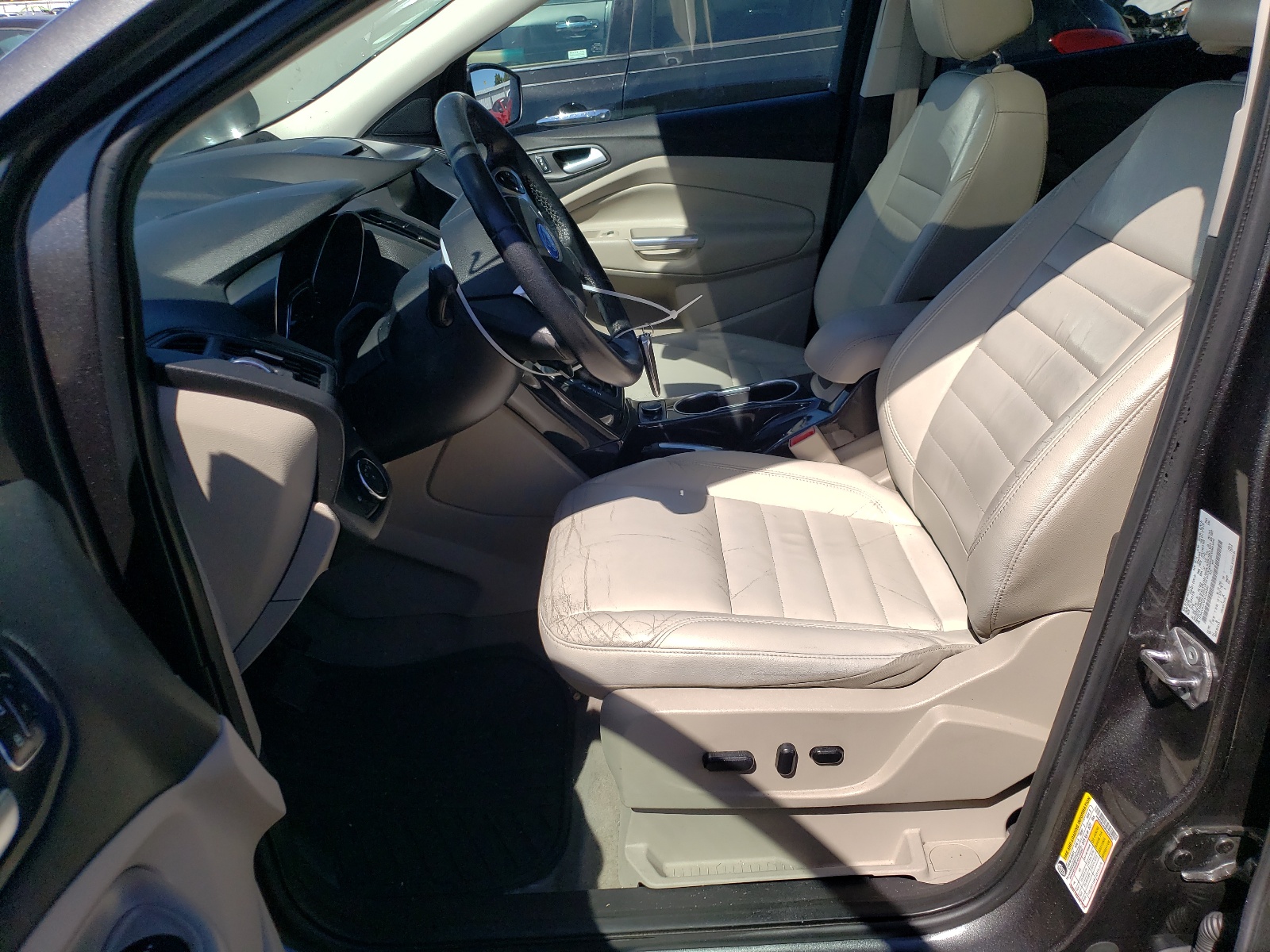 1FMCU0JX0FUA09260 2015 Ford Escape Titanium