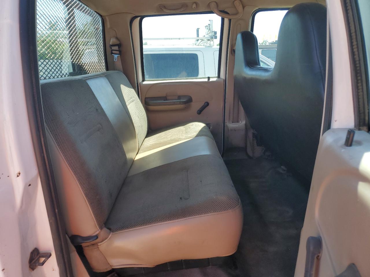 2004 Ford F450 Super Duty VIN: 1FDXW46P14EC69735 Lot: 53686444