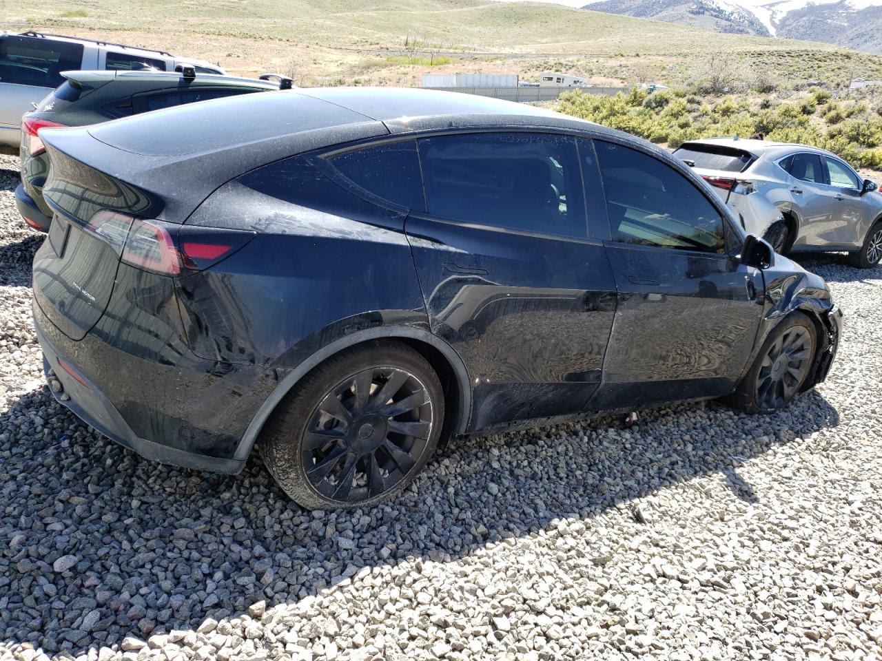 VIN 7SAYGDEE5PA107275 2023 TESLA MODEL Y no.3