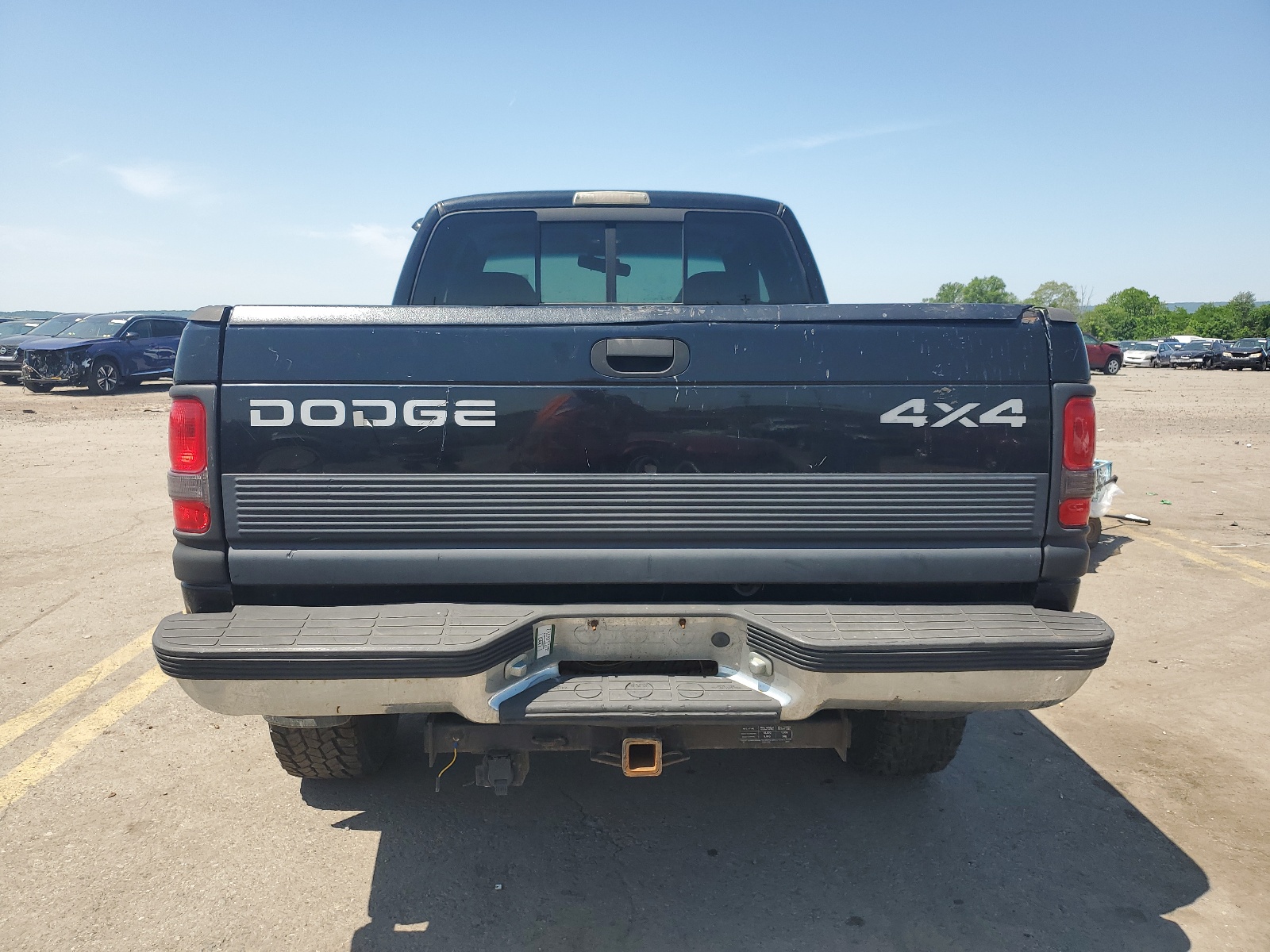 1B7HF13ZXYJ123683 2000 Dodge Ram 1500