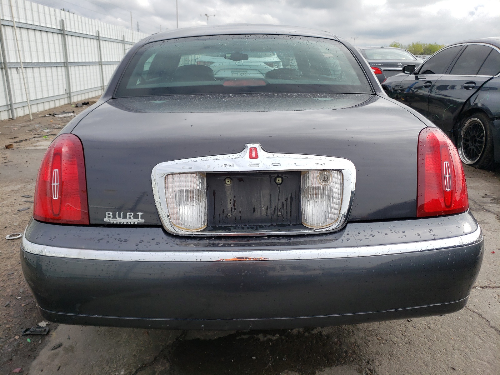 1LNHM81W61Y629043 2001 Lincoln Town Car Executive