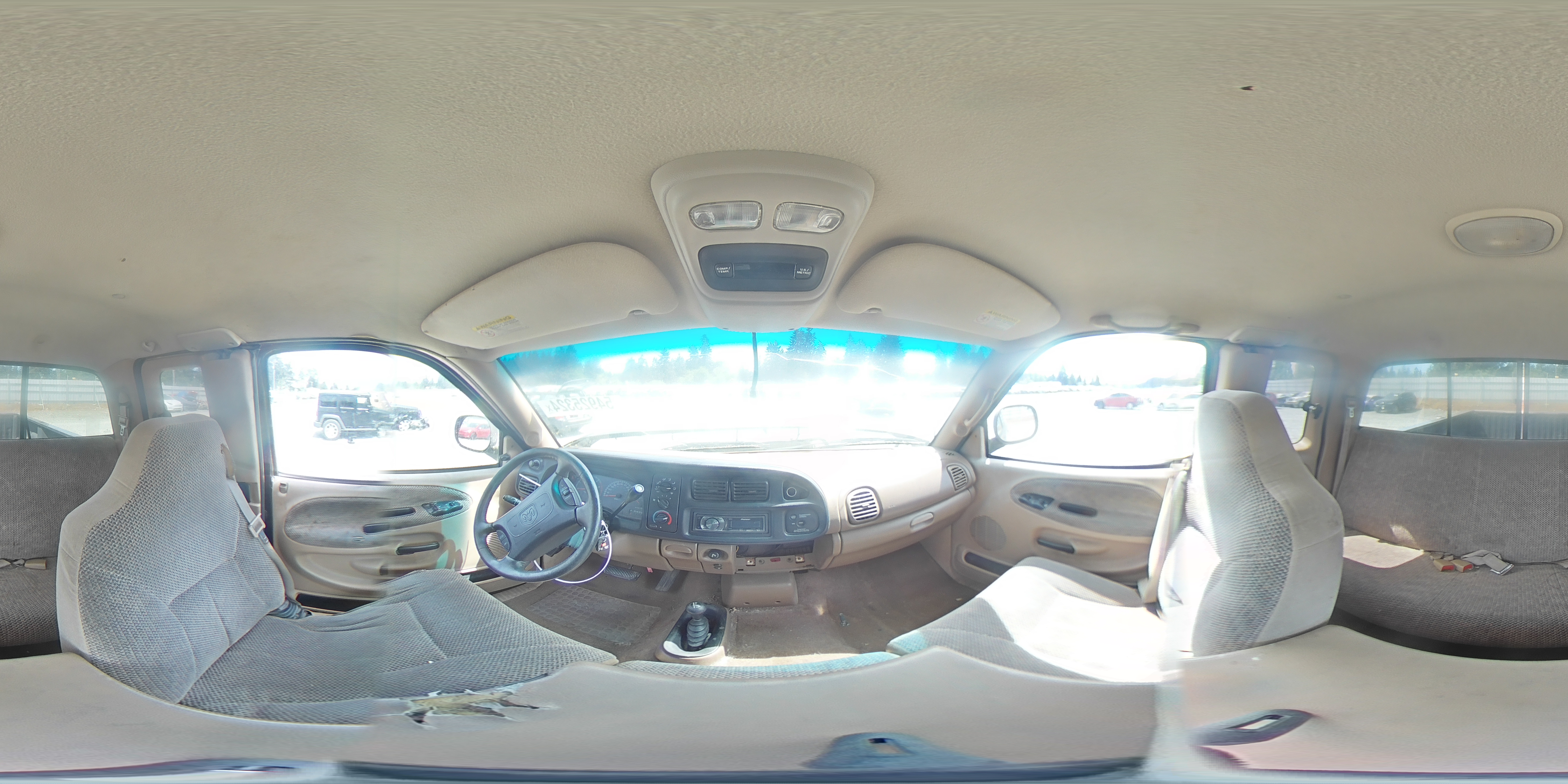 1998 Dodge Ram 2500 VIN: 1B7KF23W1WJ186881 Lot: 54925324