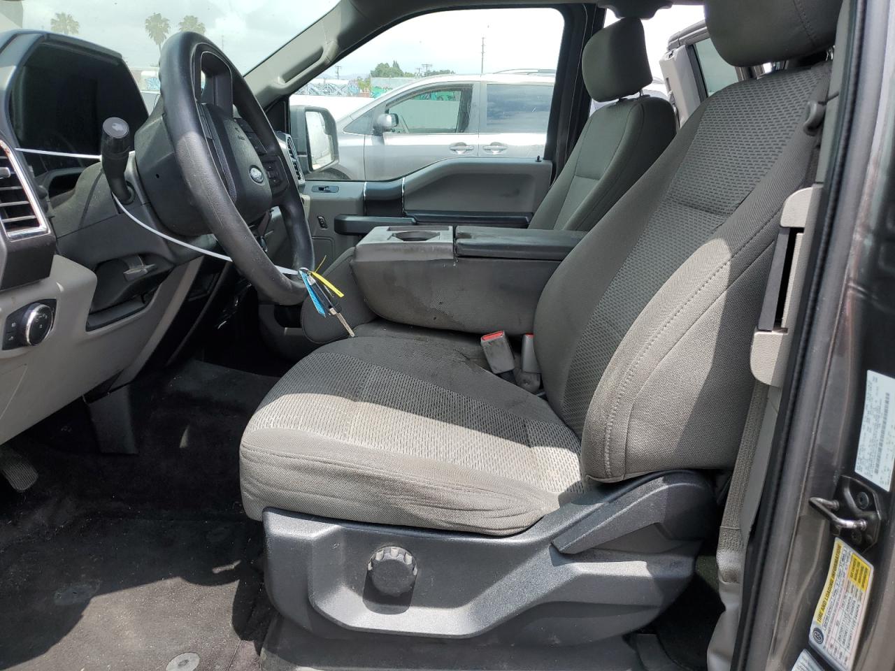 2017 Ford F150 Super Cab VIN: 1FTEX1C89HKC30578 Lot: 56401144