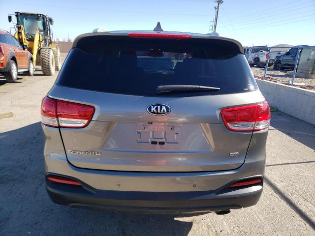  KIA SORENTO 2016 Золотой