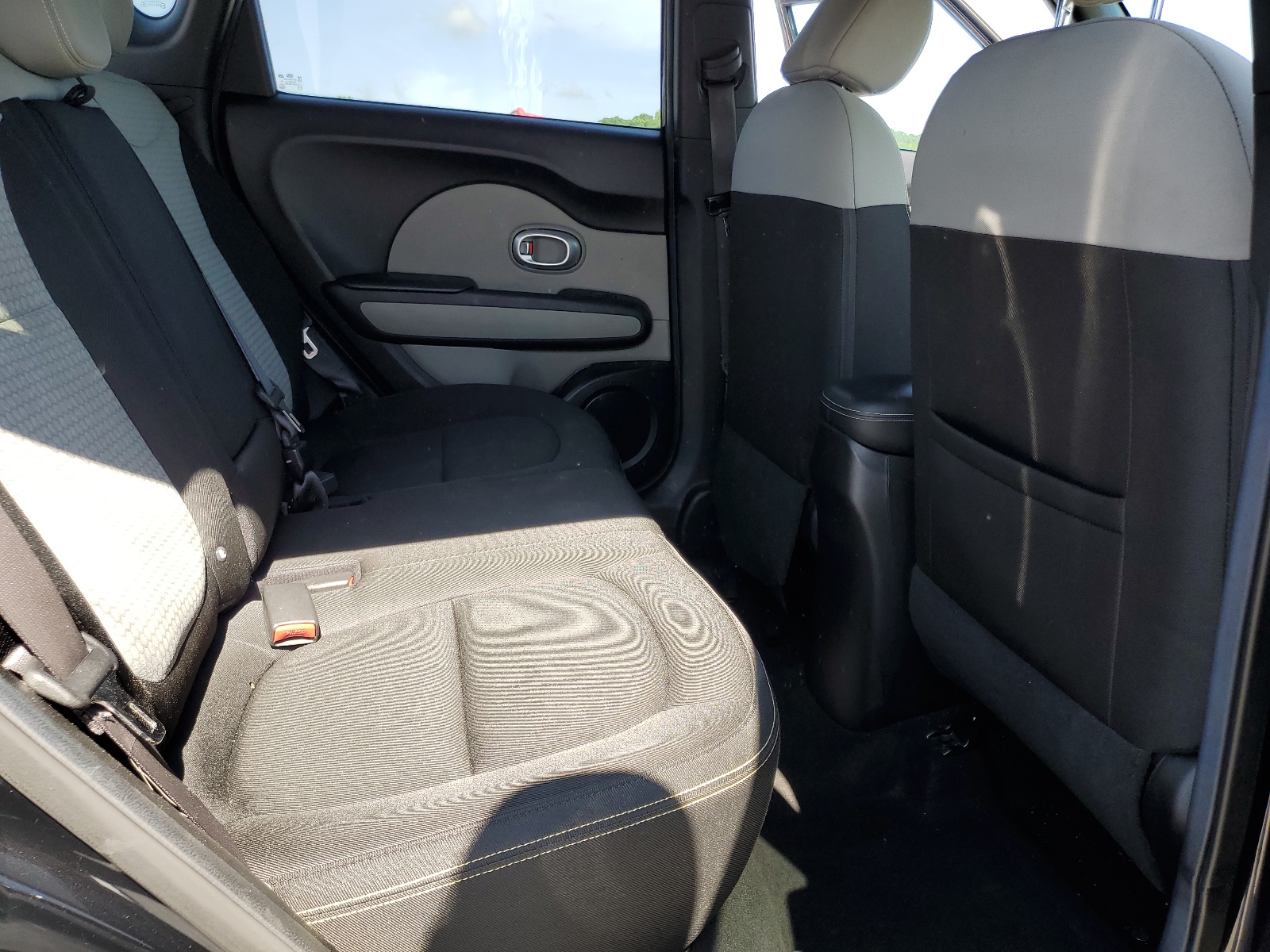 KNDJP3A58G7398989 2016 Kia Soul +