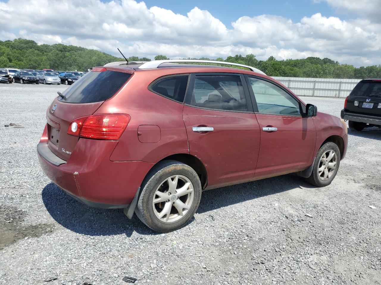 2010 Nissan Rogue - Image 3