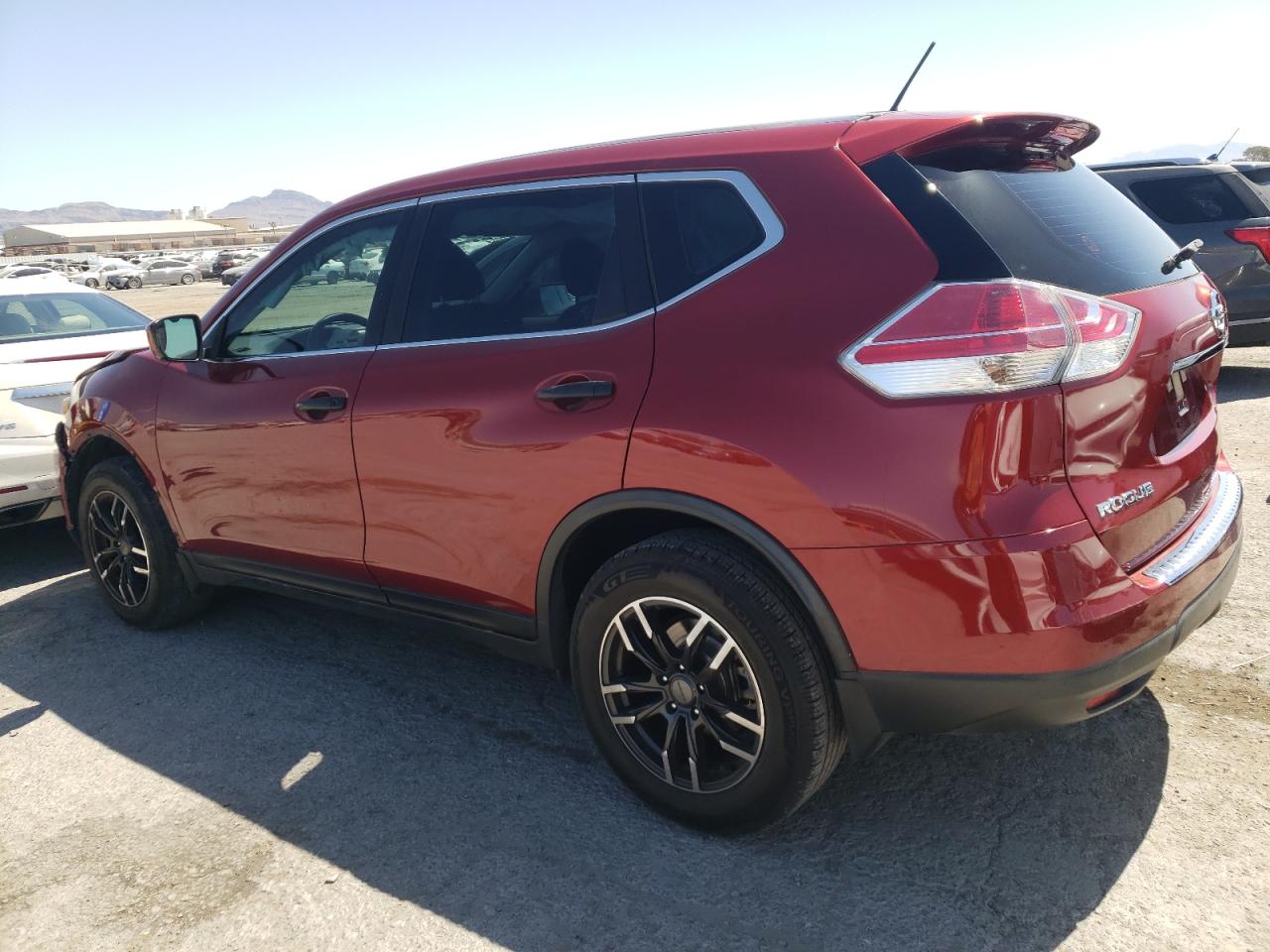 JN8AT2MT7GW030054 2016 NISSAN ROGUE - Image 2