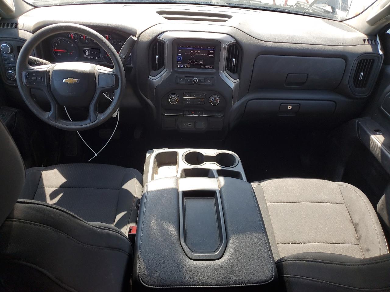 2021 Chevrolet Silverado K1500 Custom VIN: 1GCRYBEF4MZ153801 Lot: 56205864