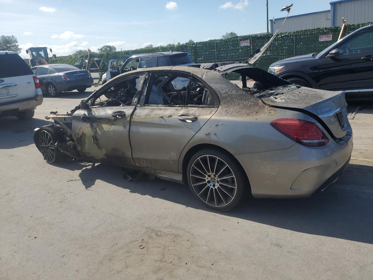 55SWF8EB4KU299397 2019 MERCEDES-BENZ C CLASS - Image 2