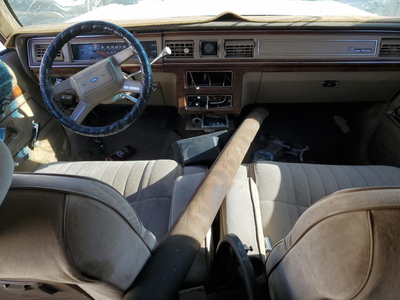 1988 Ford Crown Victoria S VIN: 2FABP72F7JX188412 Lot: 52728194