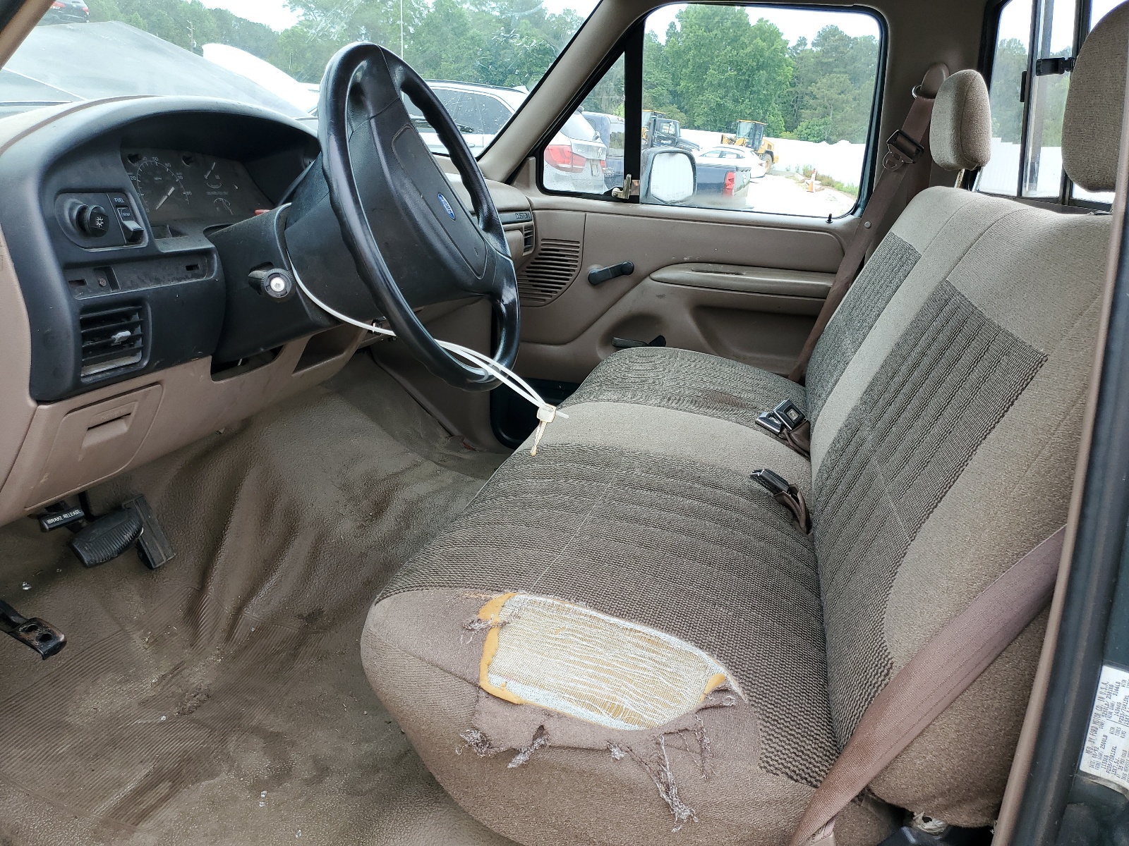 1FTDF15Y6NNB17676 1992 Ford F150