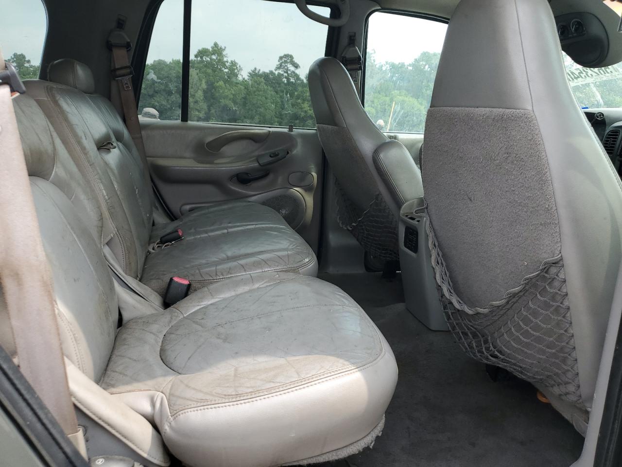 1999 Ford Expedition VIN: 1FMRU176XXLC17958 Lot: 56235404