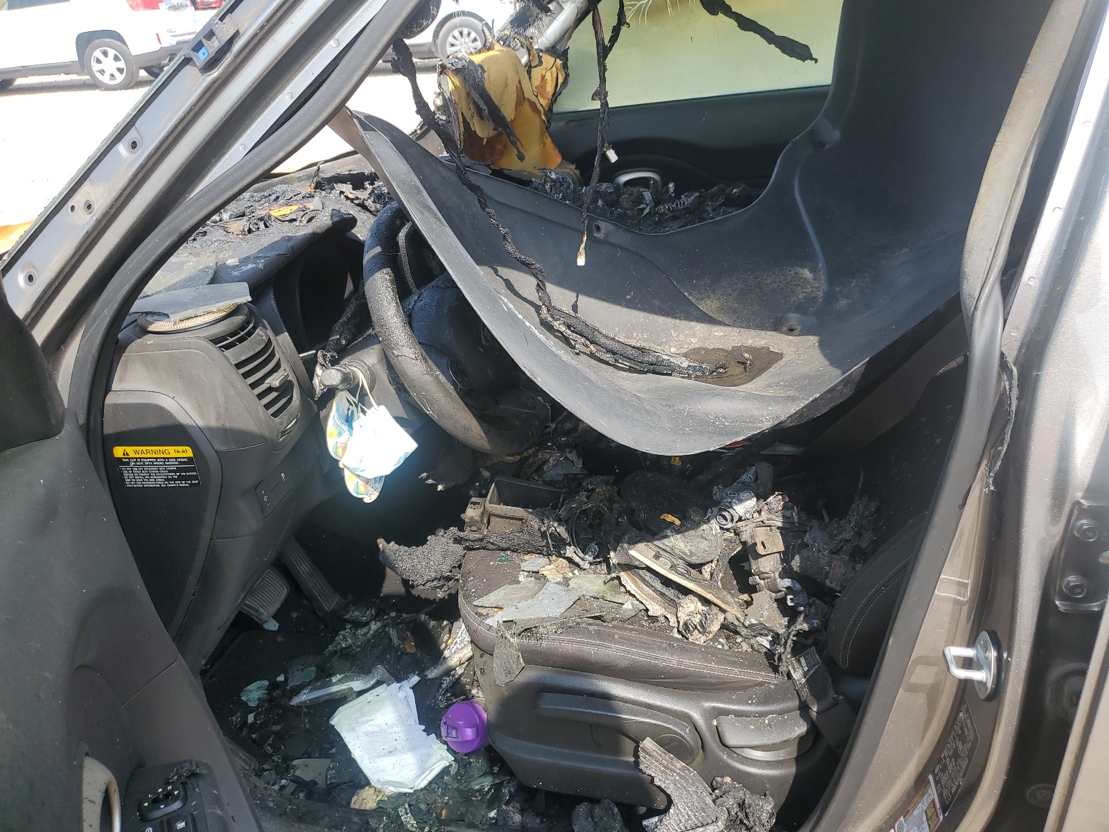 KNDJN2A23G7299003 2016 Kia Soul