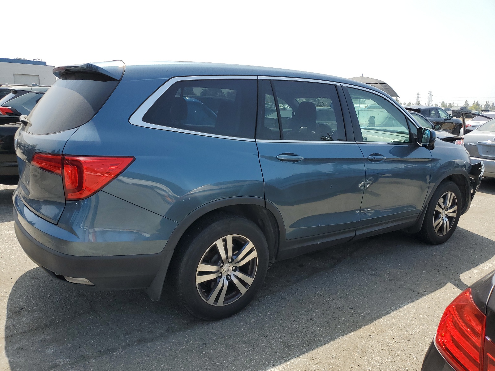 2017 Honda Pilot Exl vin: 5FNYF5H54HB008579