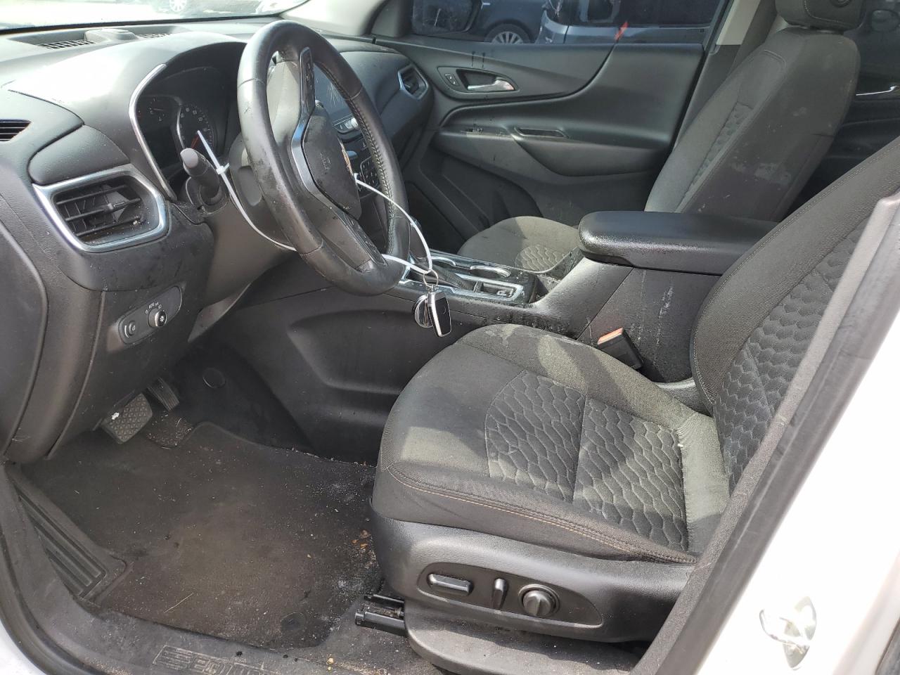 2GNAXJEV6J6125417 2018 Chevrolet Equinox Lt