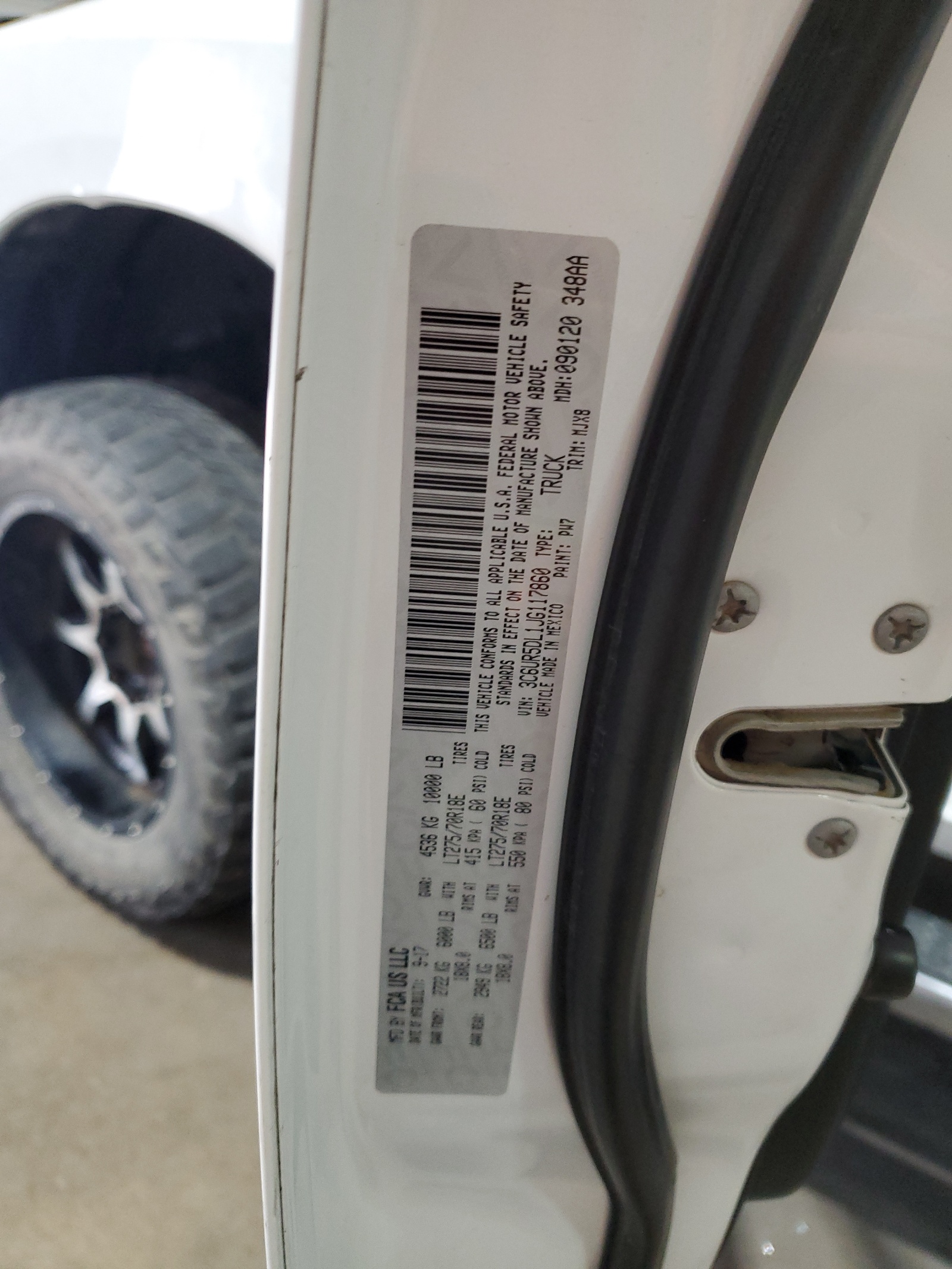 3C6UR5DL1JG117860 2018 Ram 2500 Slt