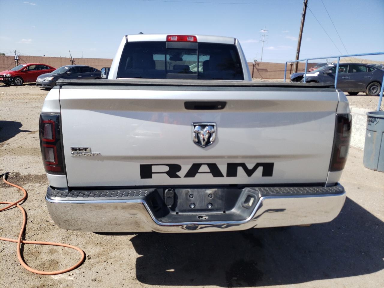 2017 Ram 1500 Slt VIN: 1C6RR6GT5HS523893 Lot: 54187934
