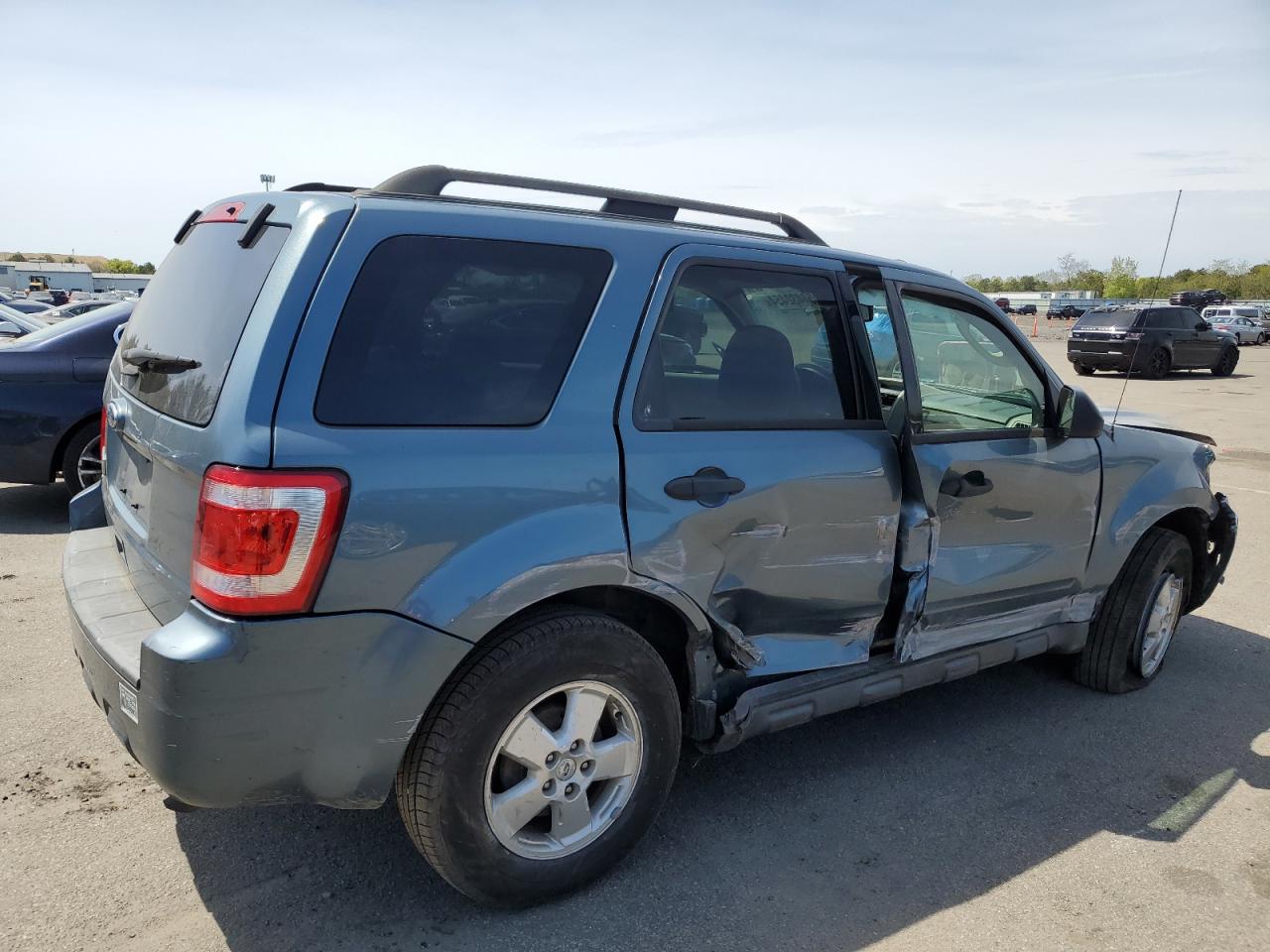 2011 Ford Escape - Image 3