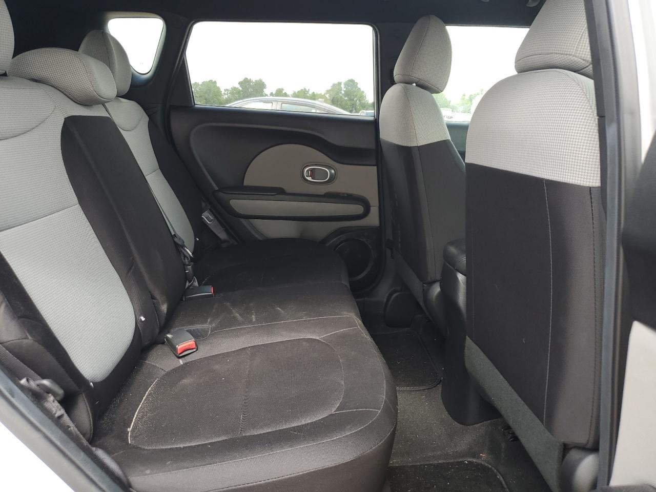 2018 Kia Soul VIN: KNDJN2A27J7587422 Lot: 56884634