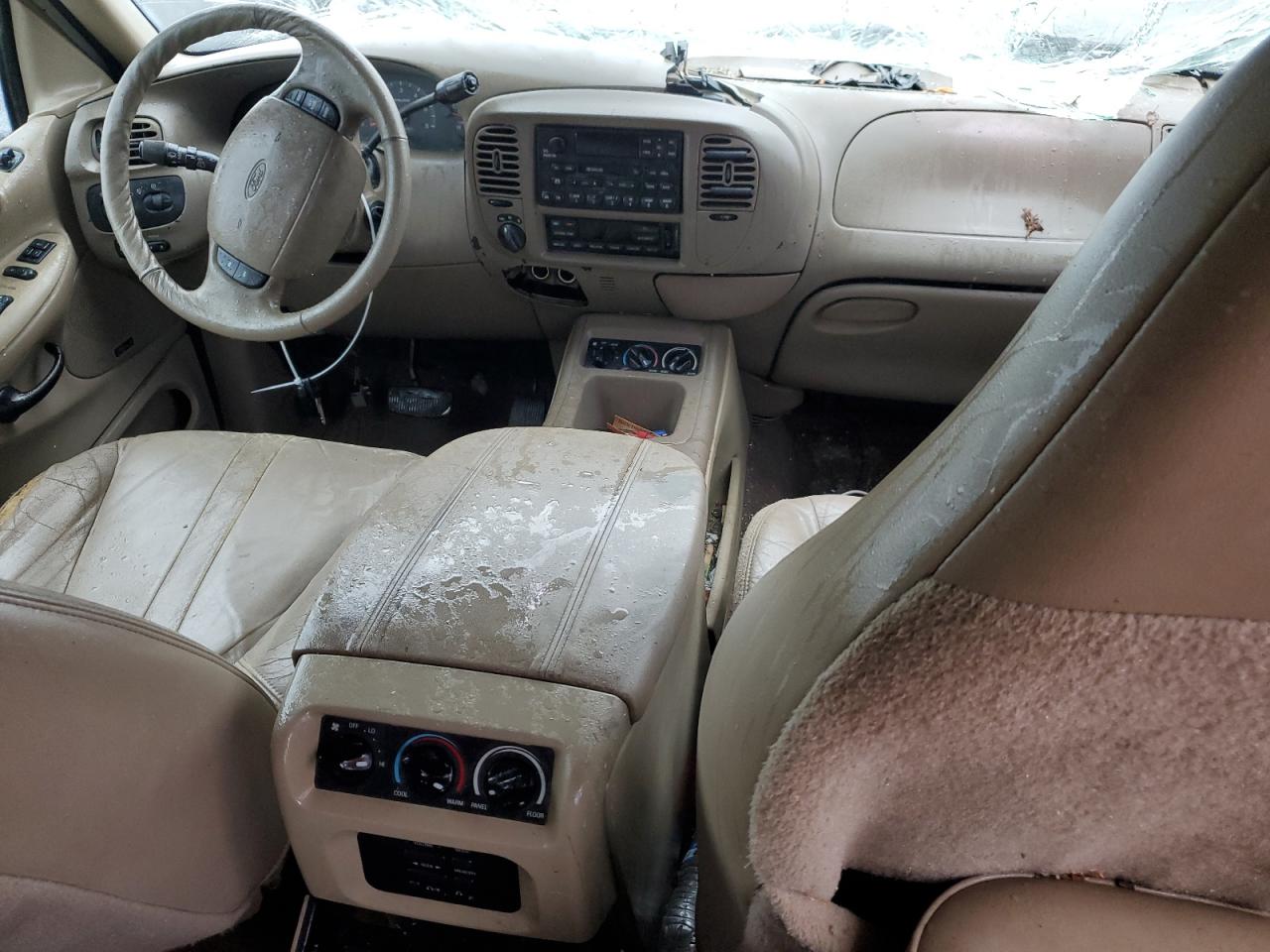 2000 Ford Expedition Eddie Bauer VIN: 1FMPU18L0YLB00368 Lot: 54549084