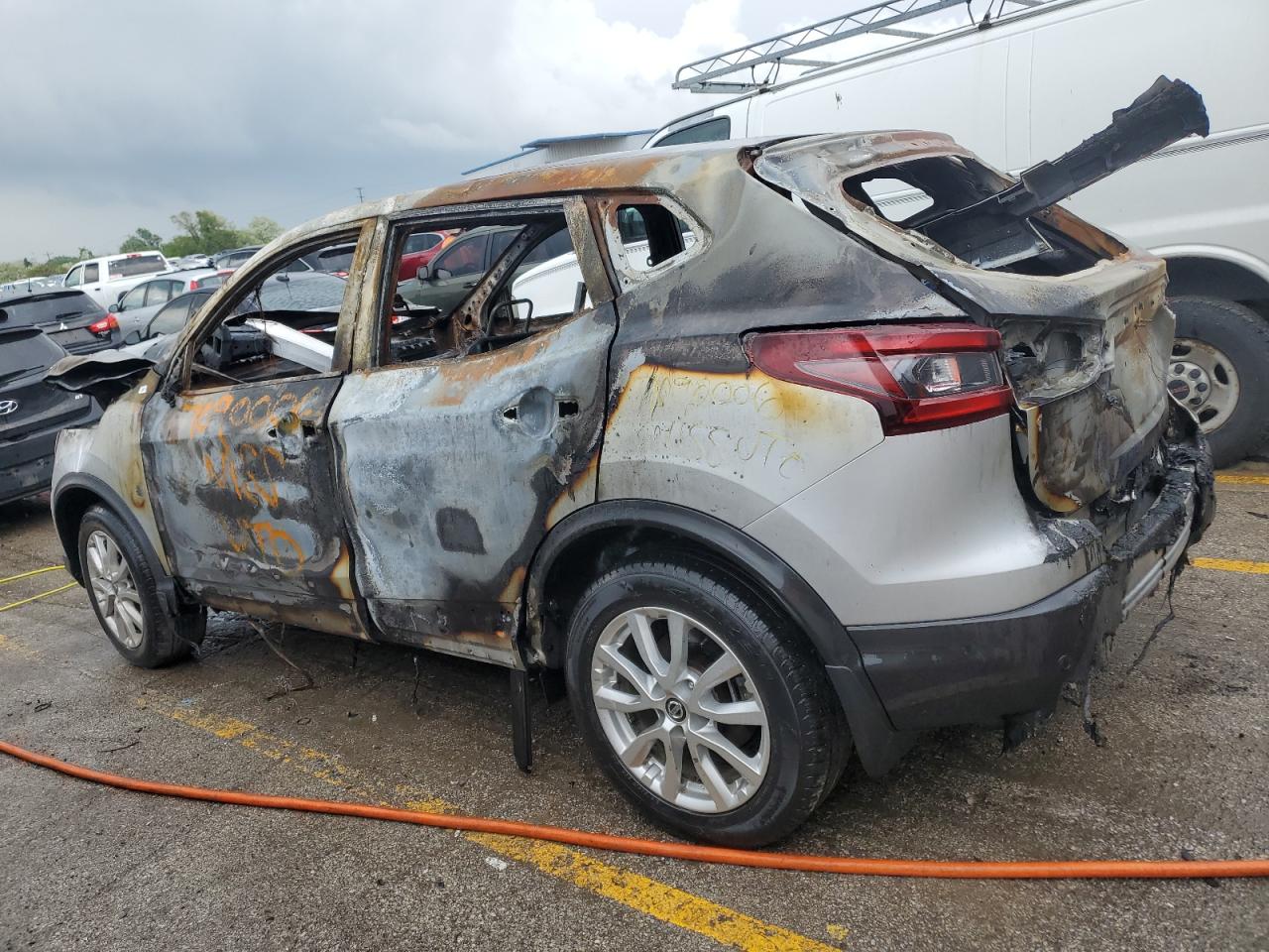 2021 Nissan Rogue - Image 2