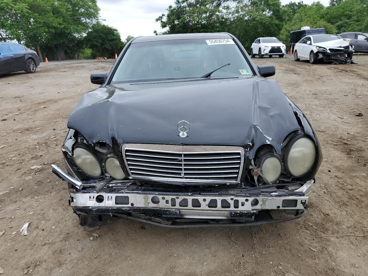 1999 Mercedes-Benz E 320 4Matic VIN: WDBJF82H4XX018263 Lot: 55450754