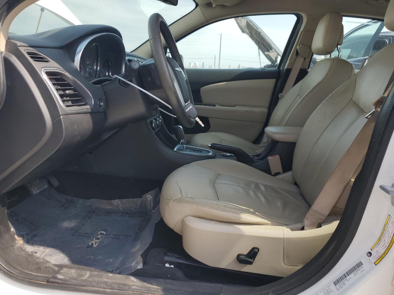 2013 Chrysler 200 Limited VIN: 1C3CCBCG1DN615498 Lot: 56343264