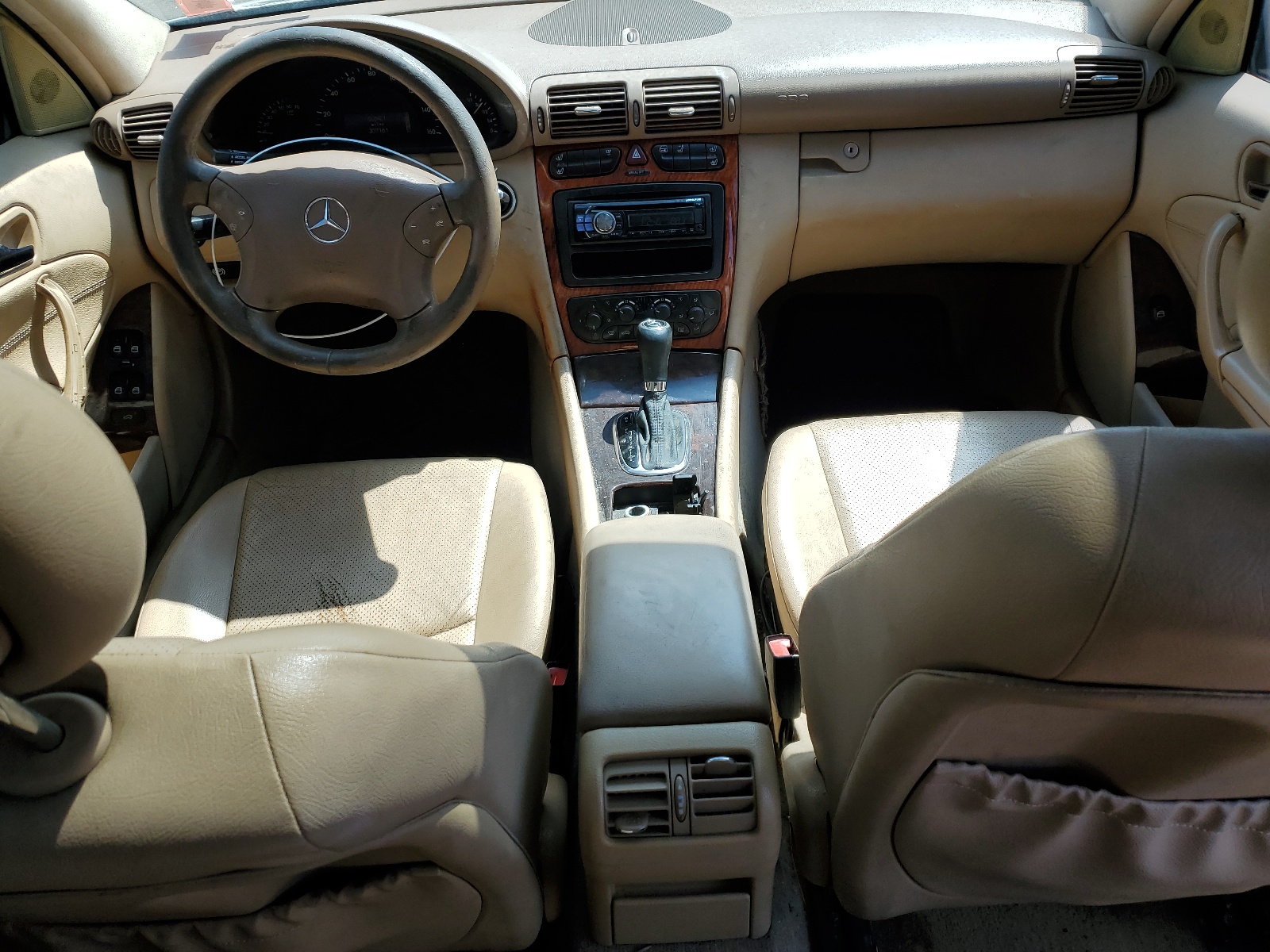 WDBRF61JX2E004738 2002 Mercedes-Benz C 240