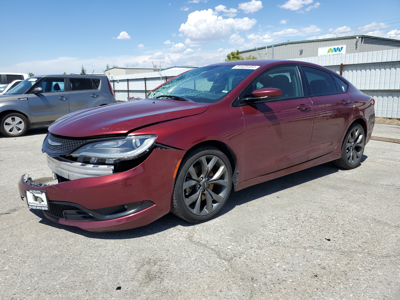 2016 Chrysler 200 S vin: 1C3CCCBG2GN163072