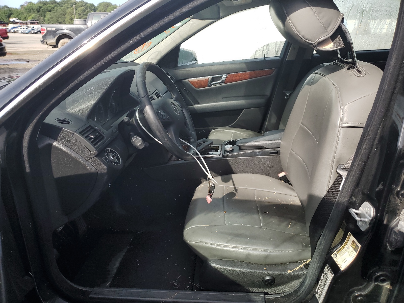 WDDGF8BB7BR157300 2011 Mercedes-Benz C 300 4Matic