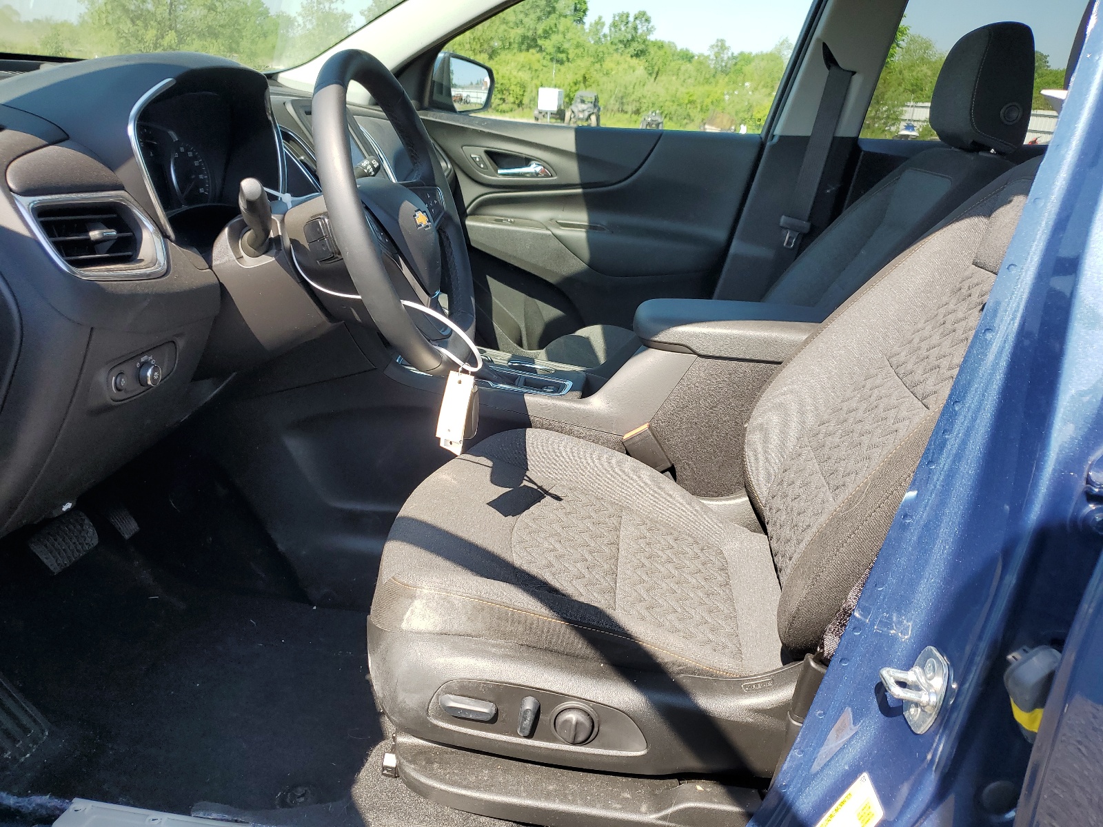 3GNAXUEG1RL173143 2024 Chevrolet Equinox Lt