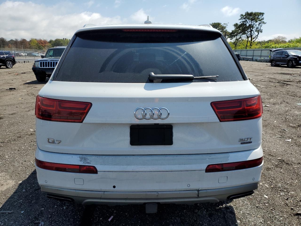 WA1LAAF7XHD004270 2017 Audi Q7 Premium Plus