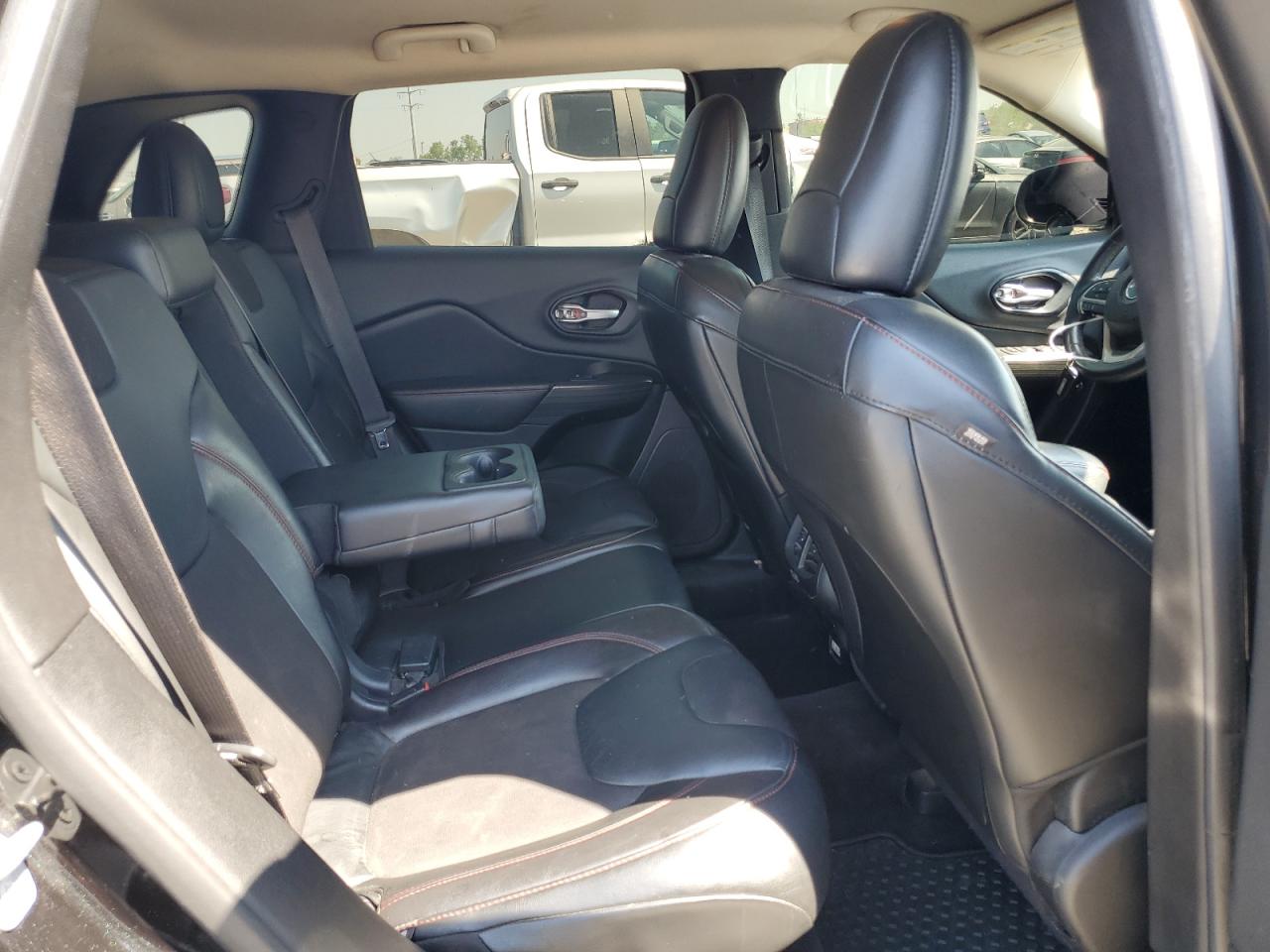 2015 Jeep Cherokee Trailhawk VIN: 1C4PJMBB0FW624579 Lot: 55664694