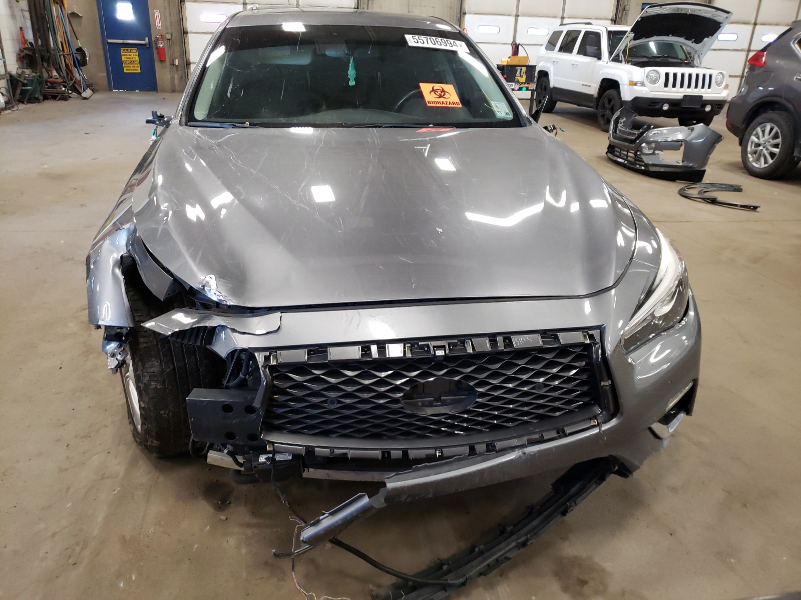 2018 Infiniti Q50 Luxe vin: JN1EV7AP1JM350827