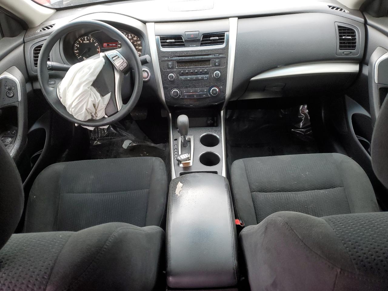 2015 Nissan Altima - Image 8