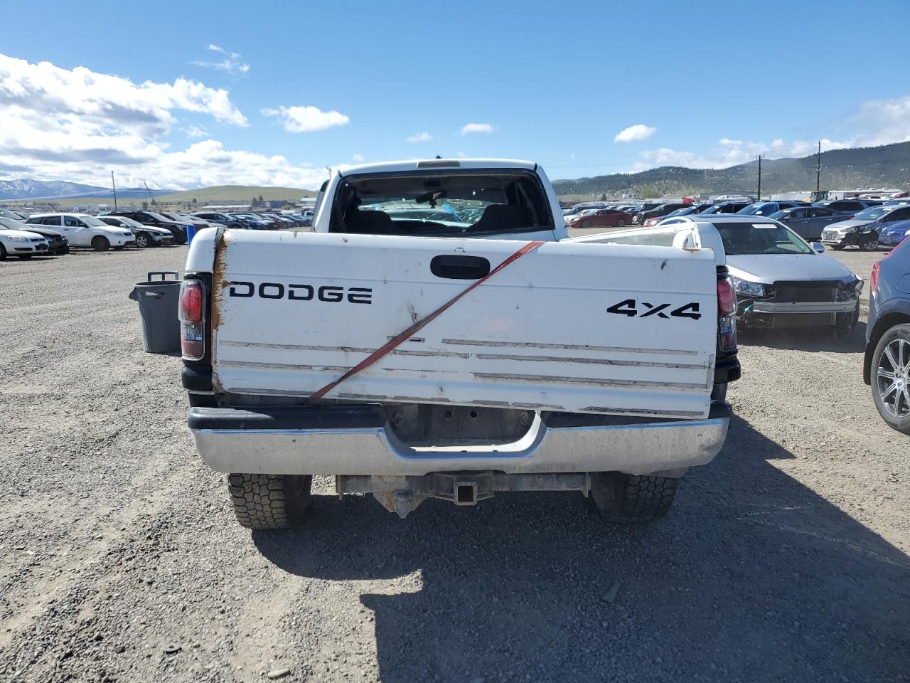 1998 Dodge Ram 2500 VIN: 1B7KF2366WJ240921 Lot: 52307554