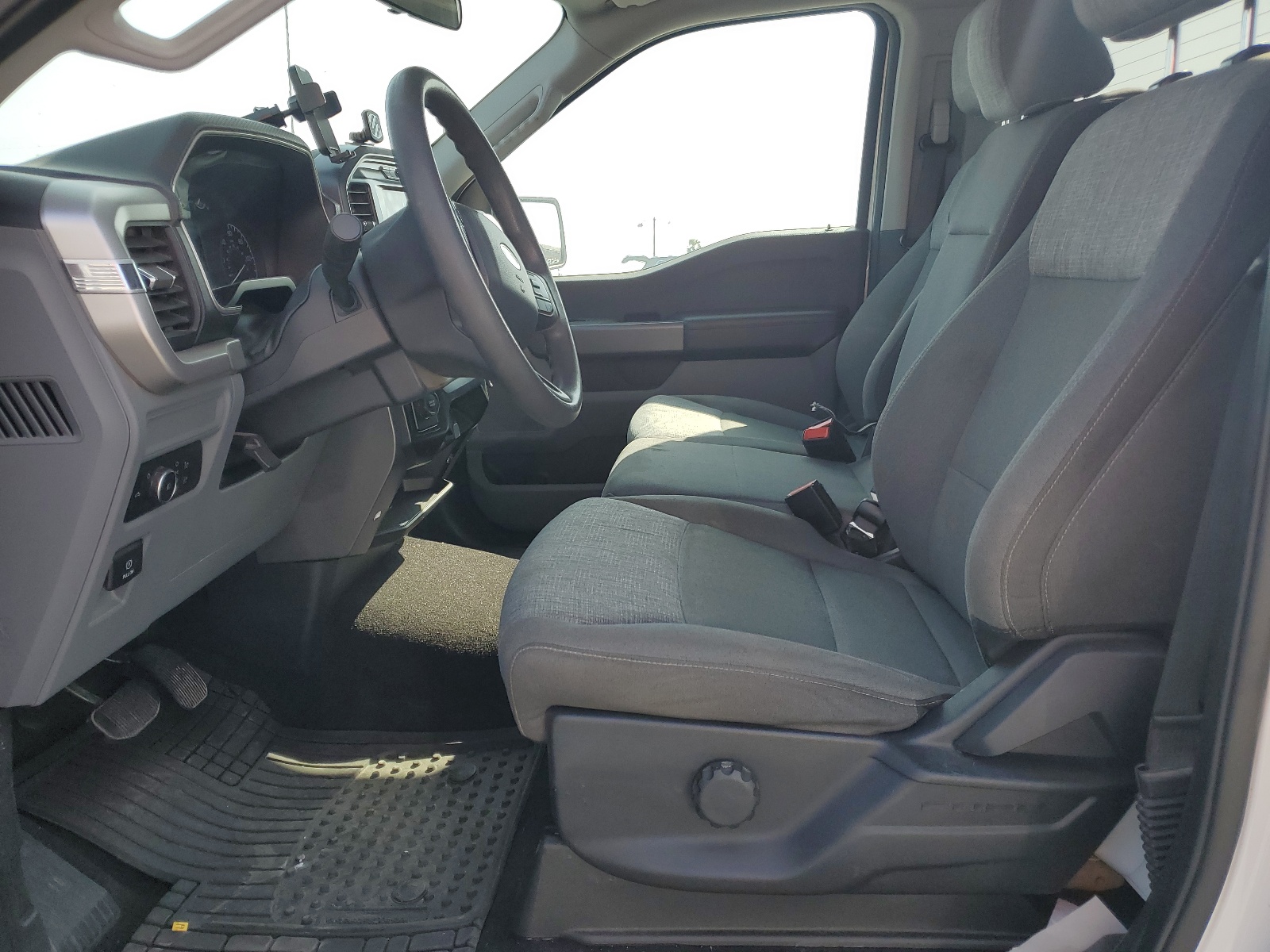 1FTNF1C83NKD24776 2022 Ford F150