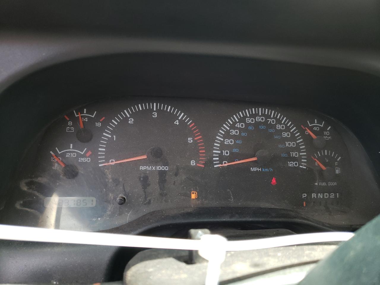 1998 Dodge Ram 2500 VIN: 1B7KF23W1WJ186881 Lot: 54925324