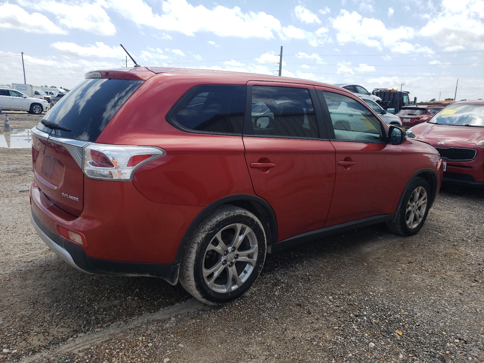 JA4AD3A31FZ010165 2015 Mitsubishi Outlander Se